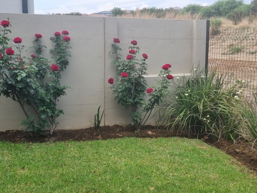 To Let 3 Bedroom Property for Rent in La Camargue Private Country Estate North West